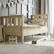 Masivní dětská postel Boho 1 - 90 x 200 cm / přírodní borovice