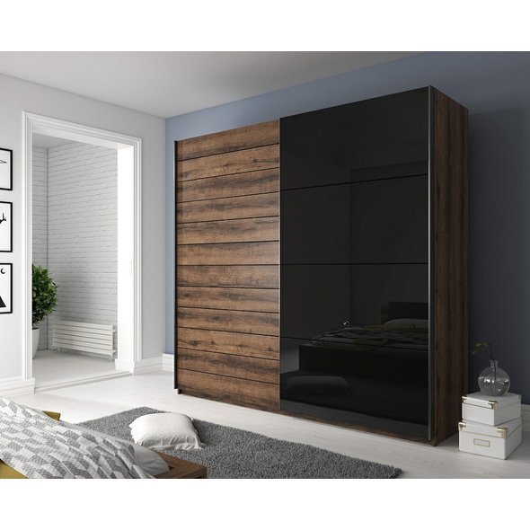 Prostorná šatní skříň Galaxy s posuvnými dveřmi