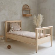 Masivní dětská postel Boho 3 - 90 x 190 cm / přírodní borovice