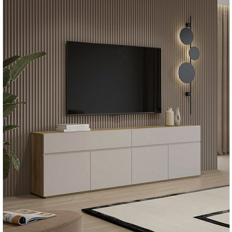 Prostorná komoda Criss – v interiéru