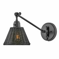 Nástěnná lampa Arti – elegantní černý kov s černým ratanem 01