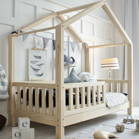 Dětská postel Housebed se zábranou 80x160 cm - přírodní borovice 01
