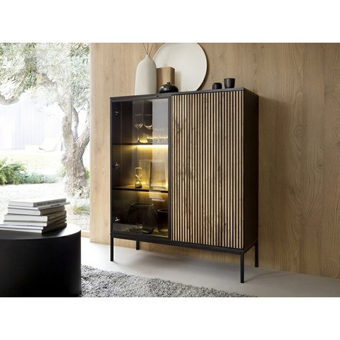 Vitrína s osvětlením Sento