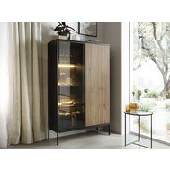 Moderní vitrína s osvětlením Sento