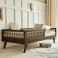 Skandinávská dětská postel Verto, tmavý ořech