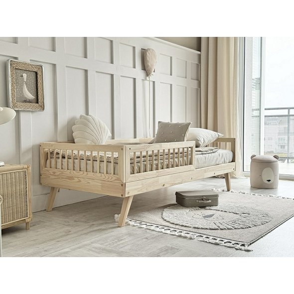 Dětská postel se zábranou Verto – masivní dřevo